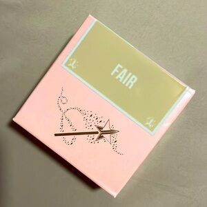 NWT JEFFREE STAR Cosmetics Magic Star
Luminous Setting Powder FAIR